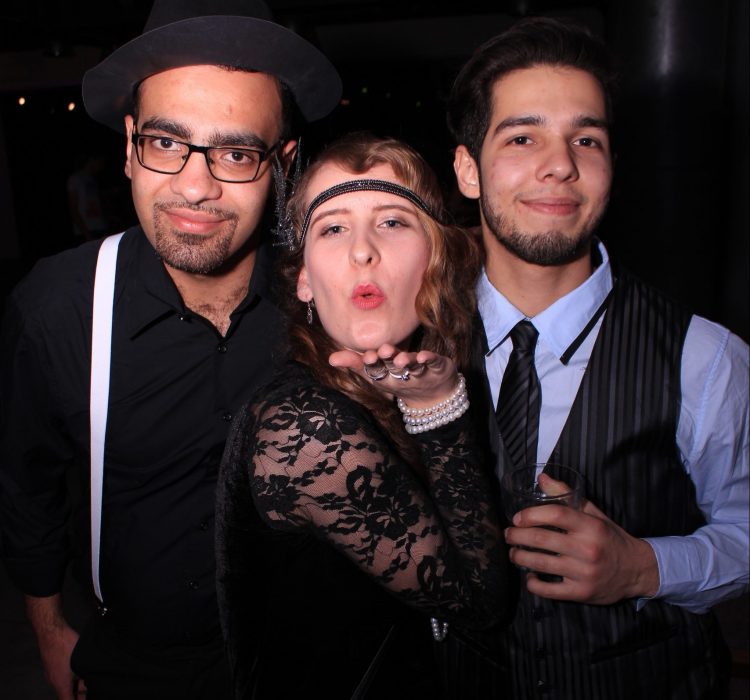 Achmed, Kinga, Daud